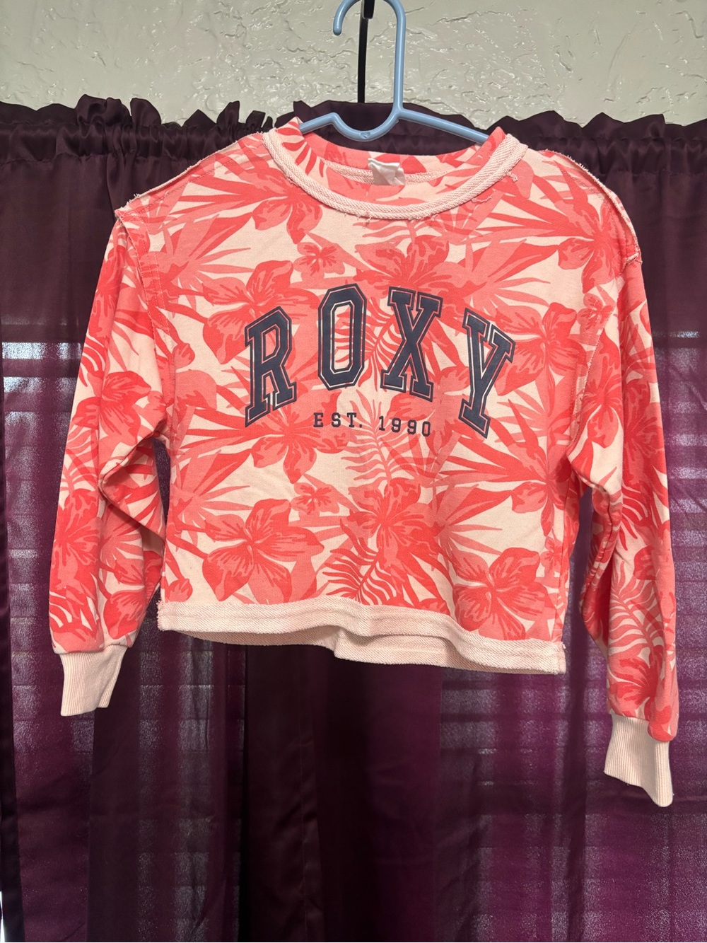 Roxy Pink Tropical Floral Cropped Crewneck Sweatshirt - Size M. EUC